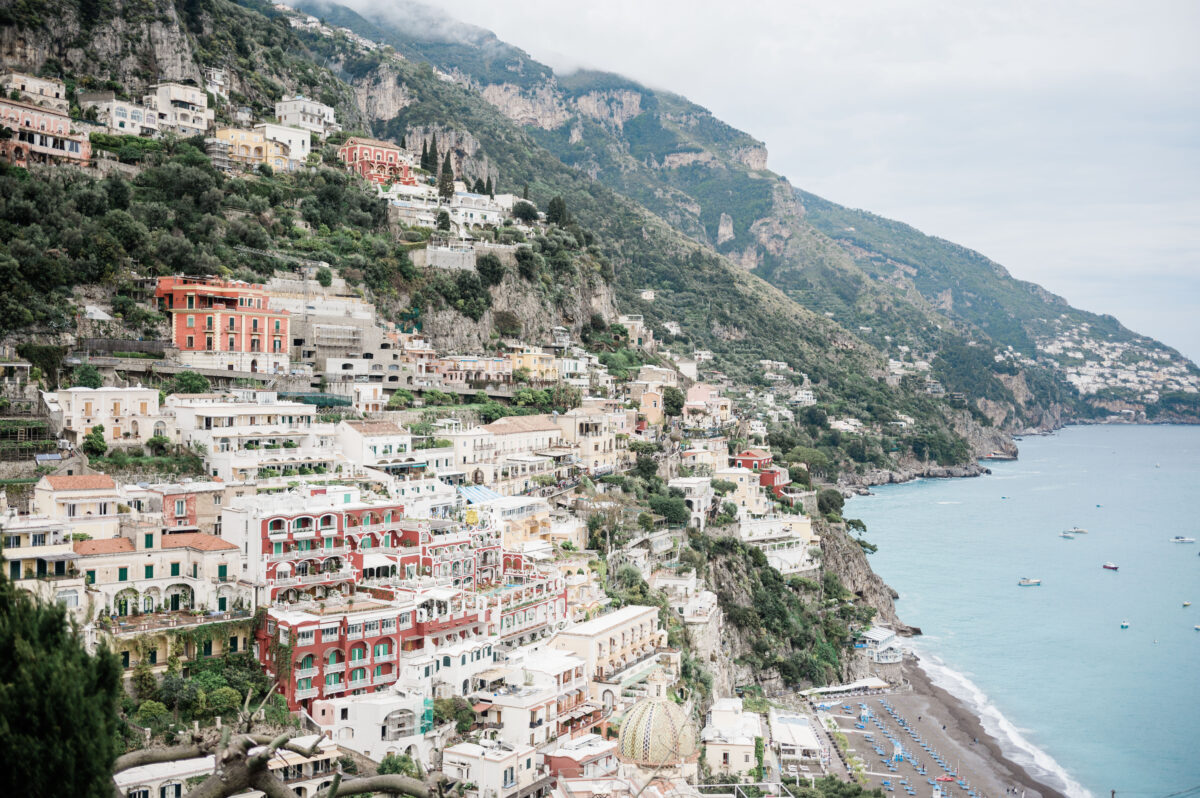 Positano landscape views--tips & tricks for traveling to Italy as first timers. 3 days in Positano.