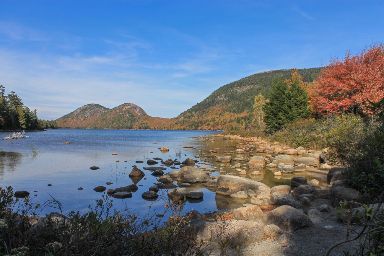 Acadia National Park in Maine, fall foliage and water views. Image provided by Destinations and Desserts.
