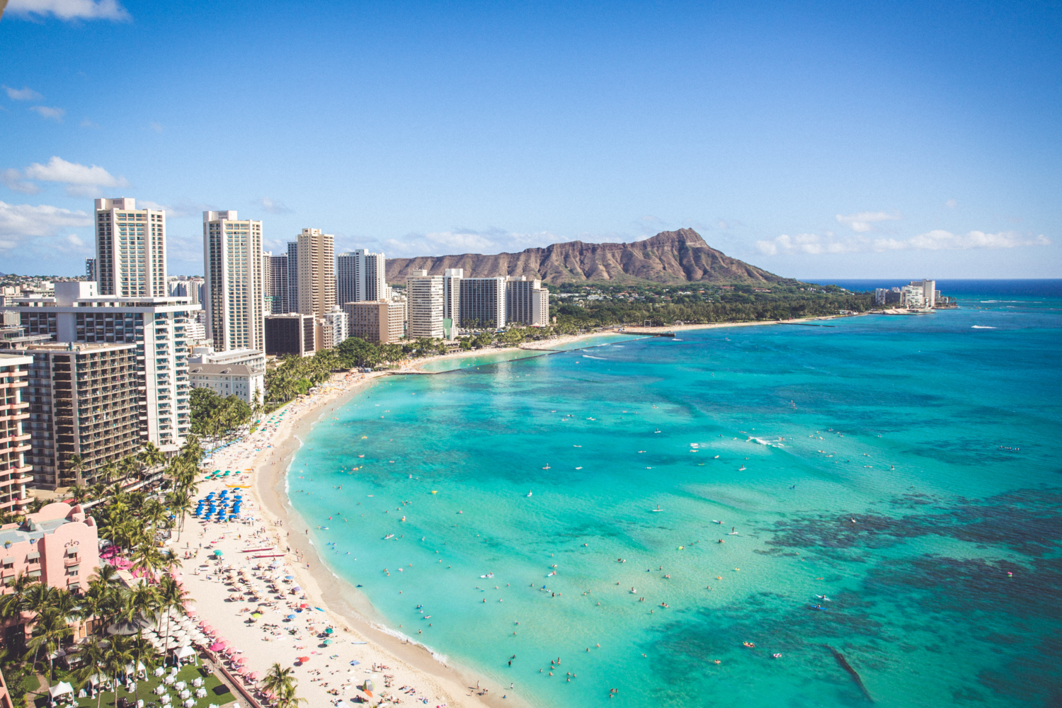 Waikiki beach in Oahu hawaii, best places for spring break for families